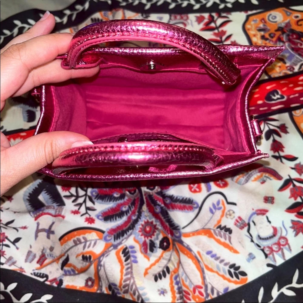 Brandon Blackwood ESR tote in metallic pink. - Picture 9 of 9